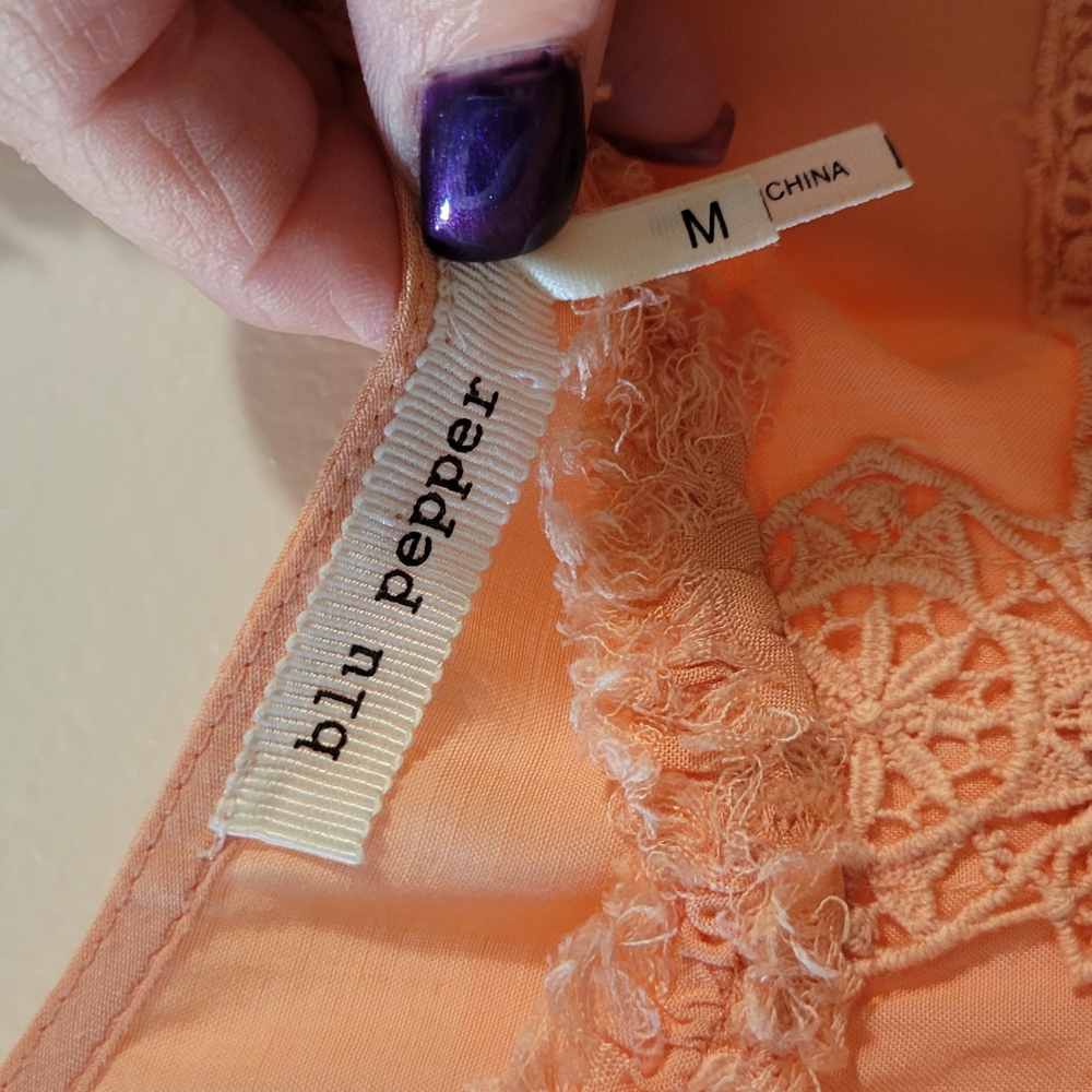 NWT Women's M Elegant Peach Lace Trim Dress - Picture 6 of 6